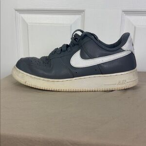 Nike Air Force 1 dark grey men’s 8.5 sneaker shoes